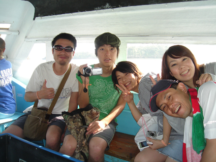 boat02.jpg