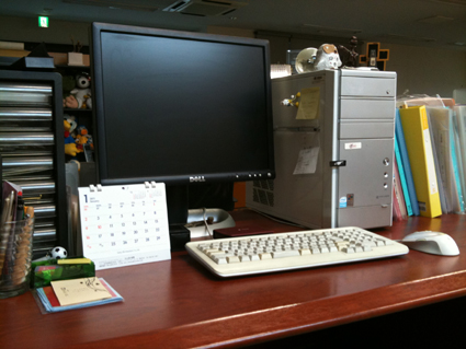 desk.jpg
