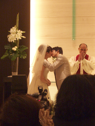 kiss2.jpg